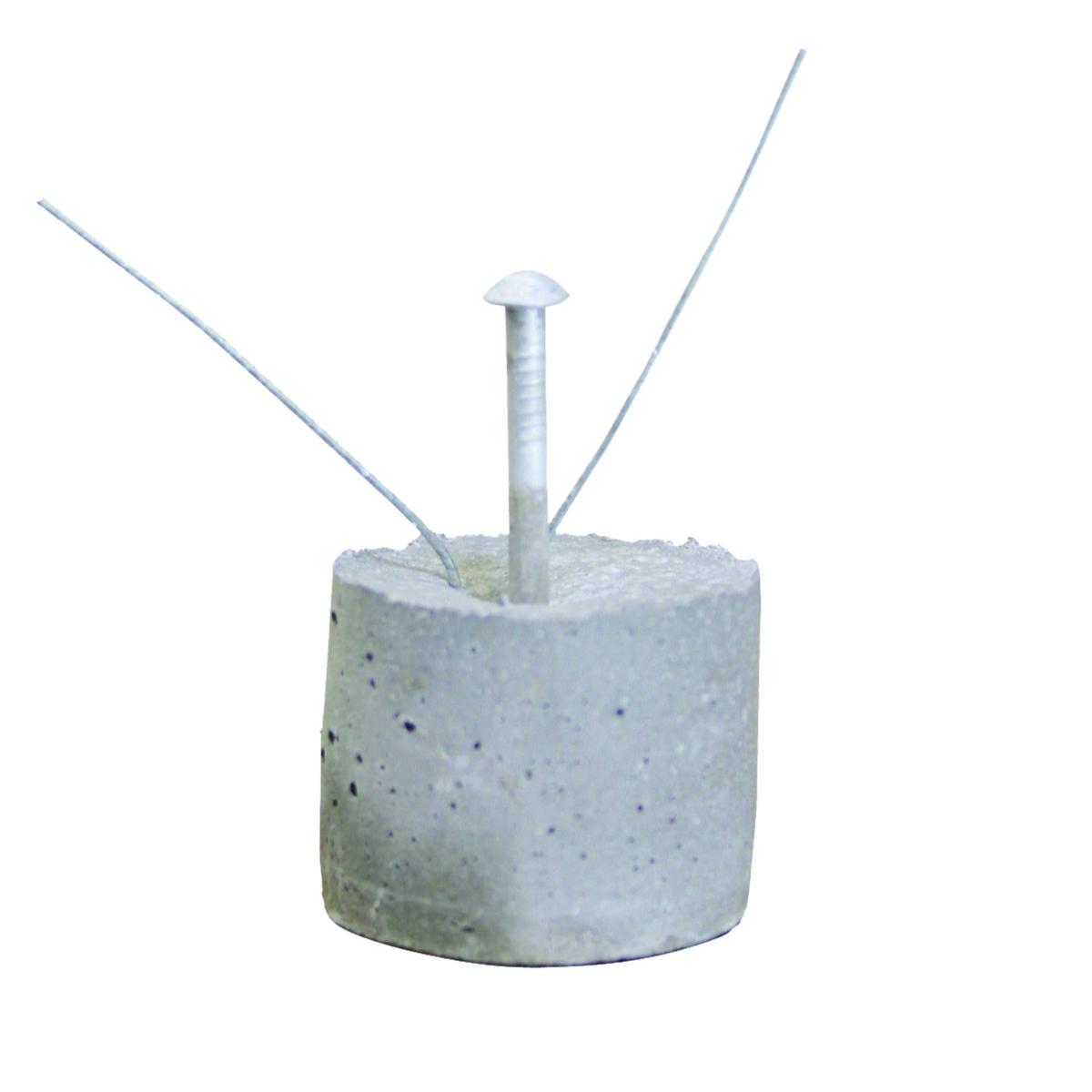 Betongkloss med spik, anläggning - BETONGKLOSS SPIK H35XD50